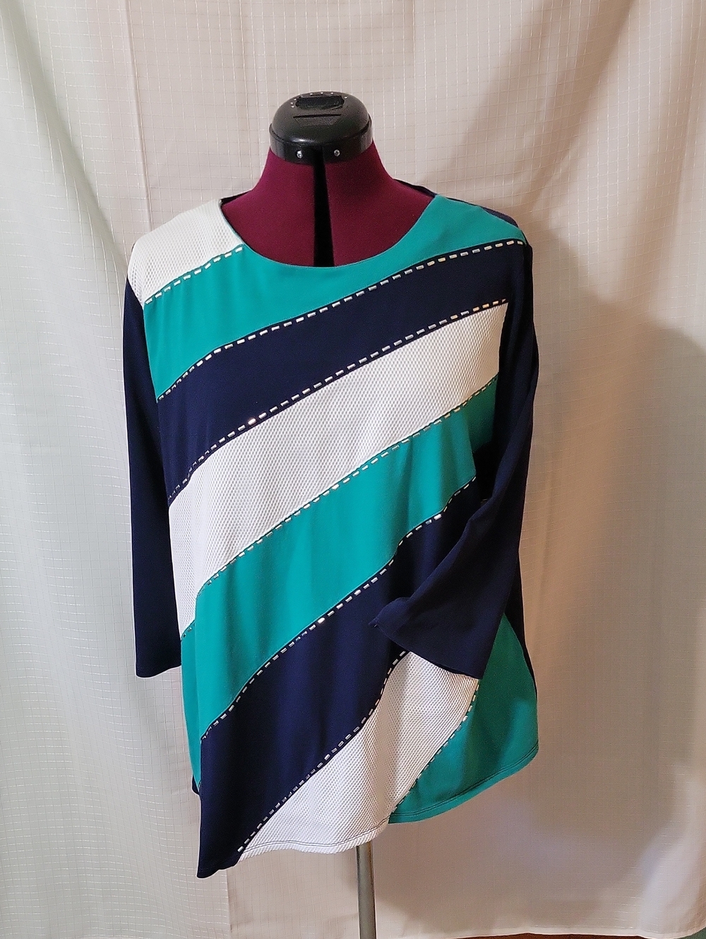 Alfred Dunner Teal, Navy & White Diagonal Stripe 3/4 Sleeve Top, Size XL